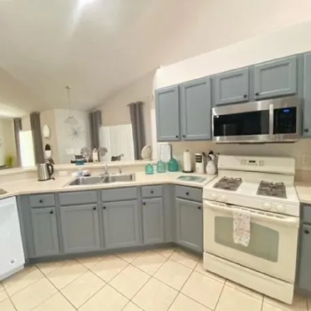 #196-Fantastic 6 Bed Villa With Own Private Pool And Spa With No Rear Neighbors